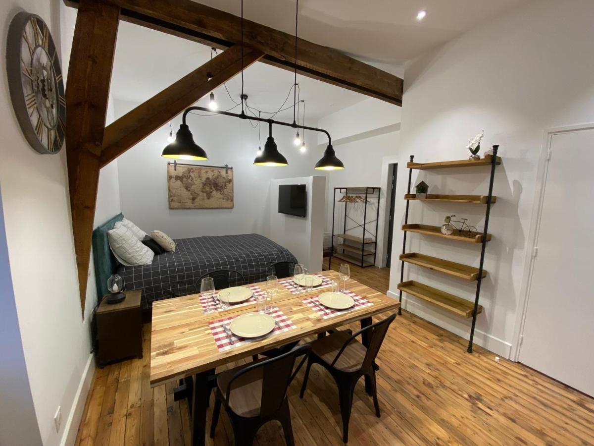 Residence Adam A Part Валенсиен Екстериор снимка