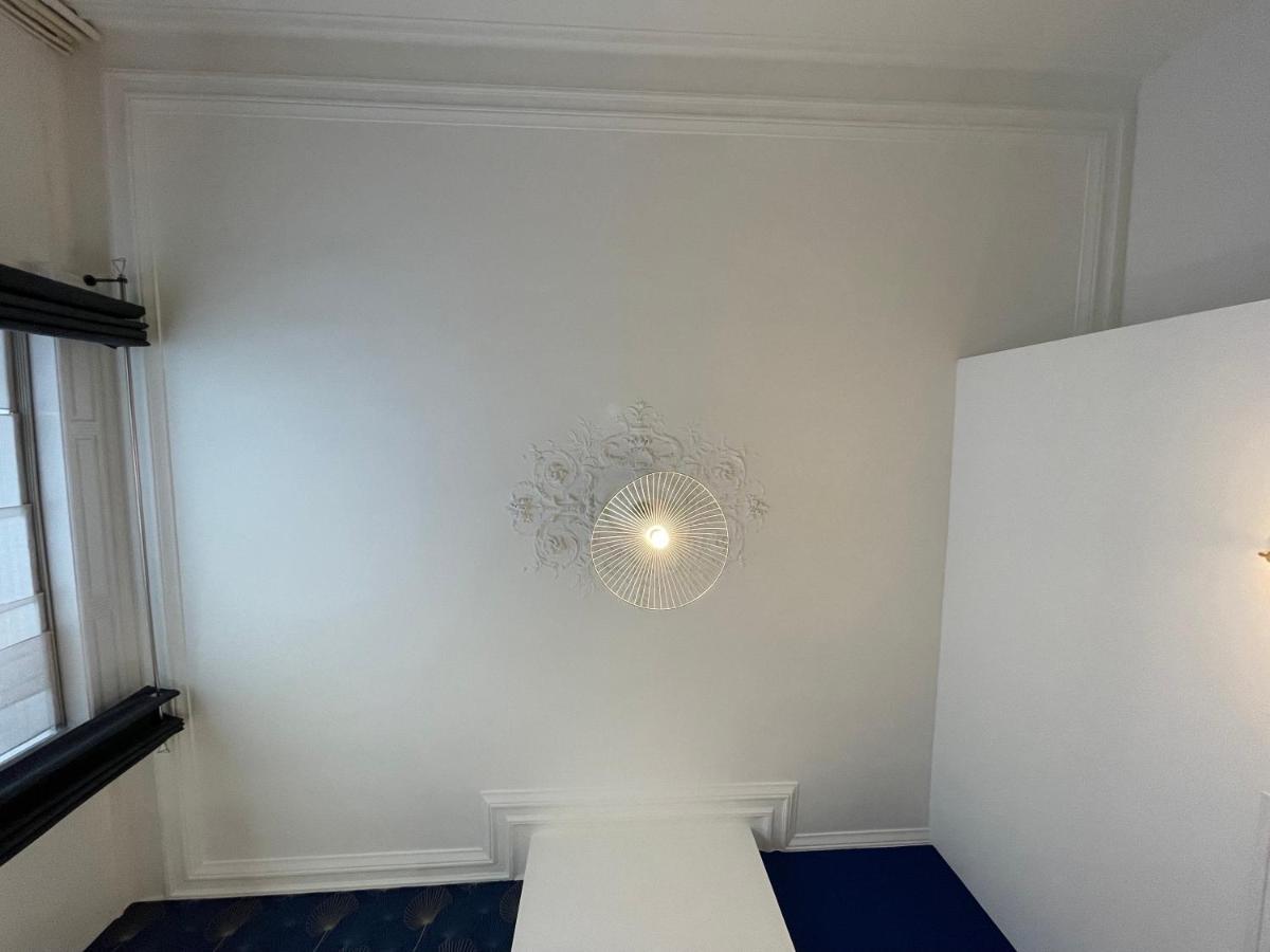 Residence Adam A Part Валенсиен Екстериор снимка