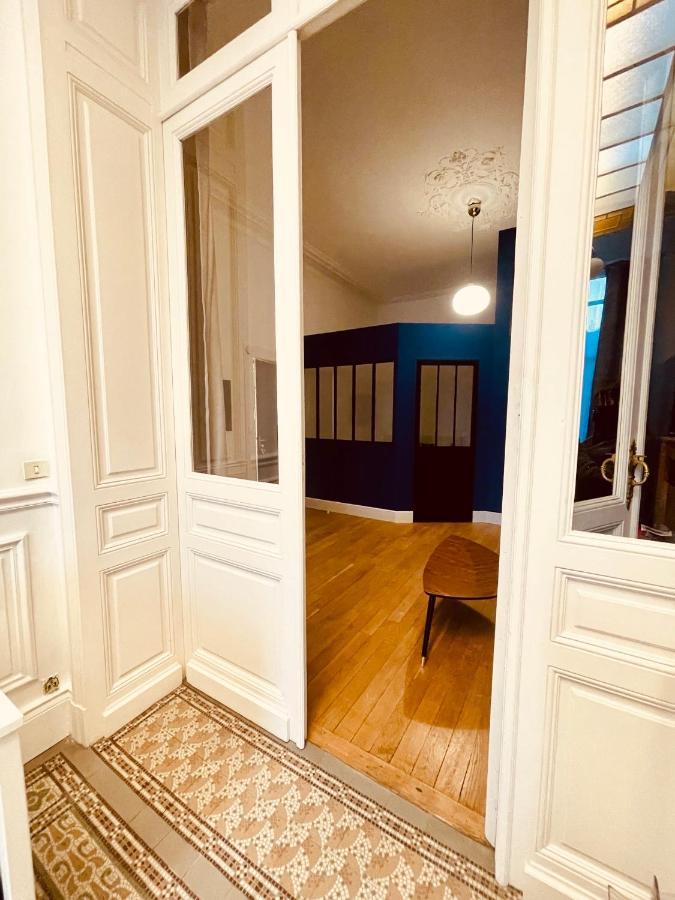 Residence Adam A Part Валенсиен Екстериор снимка