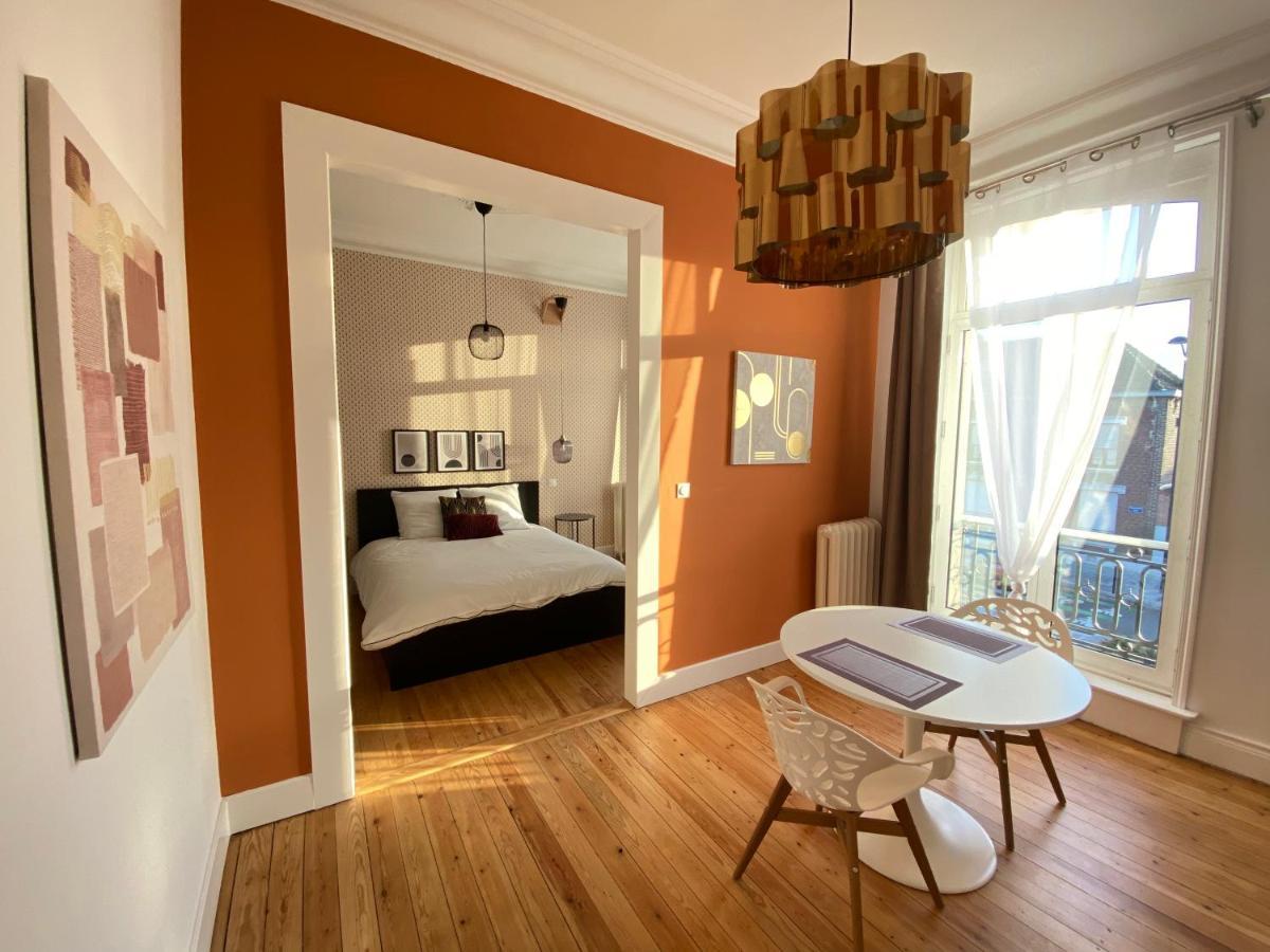 Residence Adam A Part Валенсиен Екстериор снимка