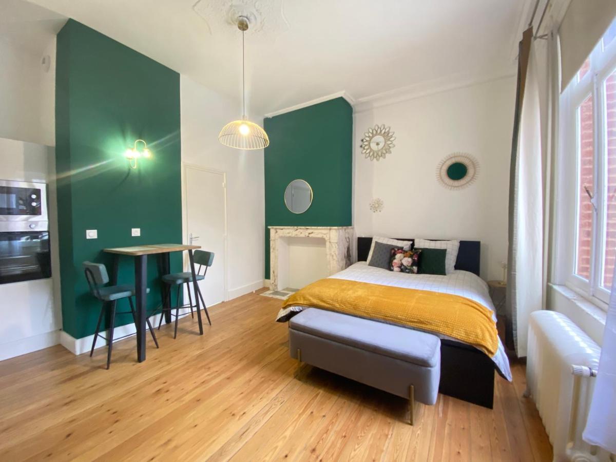 Residence Adam A Part Валенсиен Екстериор снимка